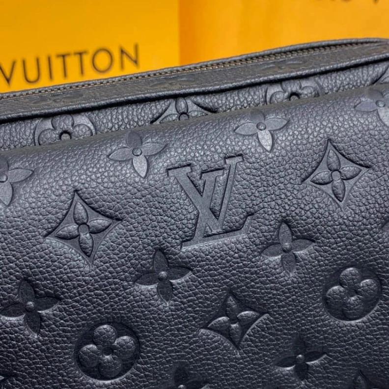 Replica bags Inside fl Louis Vuitton Steamer Messenger