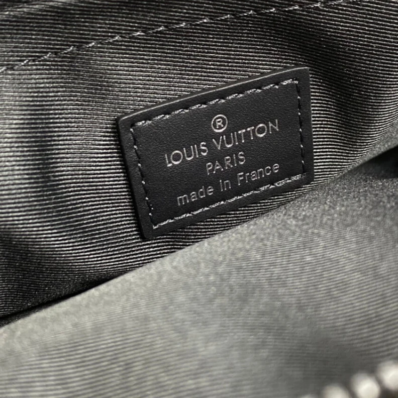 Replica bags Inside fl Louis Vuitton Steamer Messenger