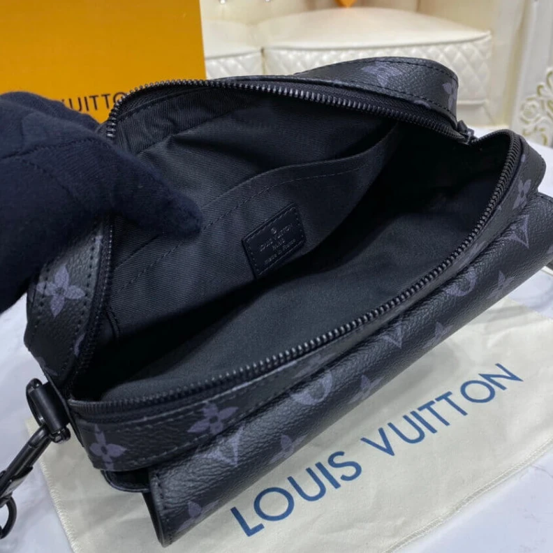 Louis vuitton locations Textile l Louis Vuitton Steamer Messenger