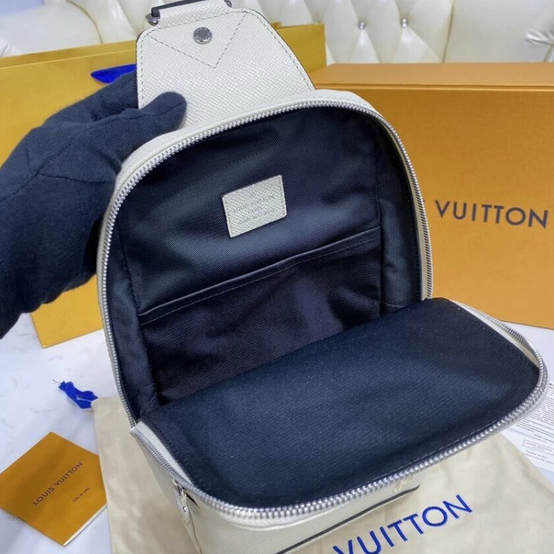 Mythick The versat Louis Vuitton Taiga Leather Avenue Sling Bag Beige