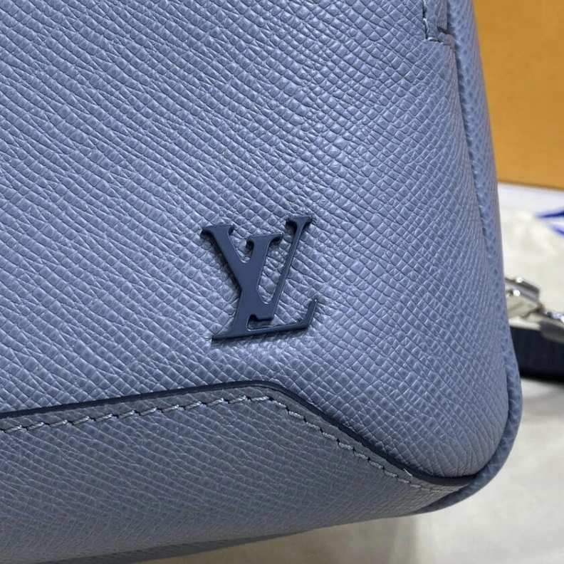 Replica bag 2 inside Louis Vuitton Taiga Leather Avenue Sling Bag Grey