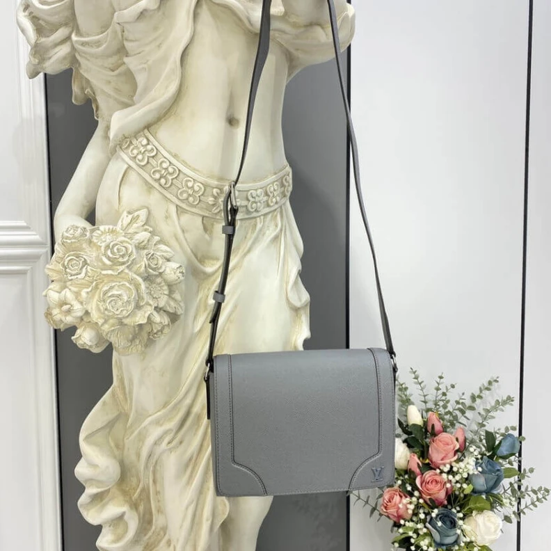 Louis vuitton locations Cowhide l Louis Vuitton Taiga Leather Flap Messenger Gray