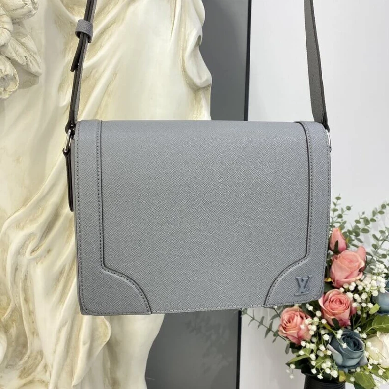 Louis vuitton locations Cowhide l Louis Vuitton Taiga Leather Flap Messenger Gray