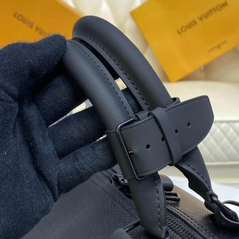 Replica bags lv 50 x 29 x Louis Vuitton Taiga Leather Keepall Bandouliere 50