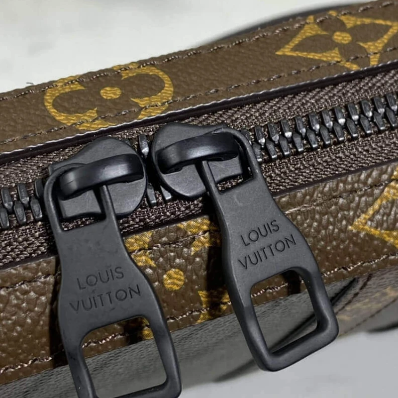 Lv belts replica Strap Dro Louis Vuitton Taiga Leather Soft Trunk Wallet