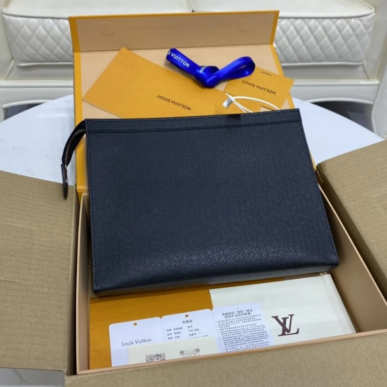Replica bag Textile l Louis Vuitton Taiga leather Pochette Voyage MM Black