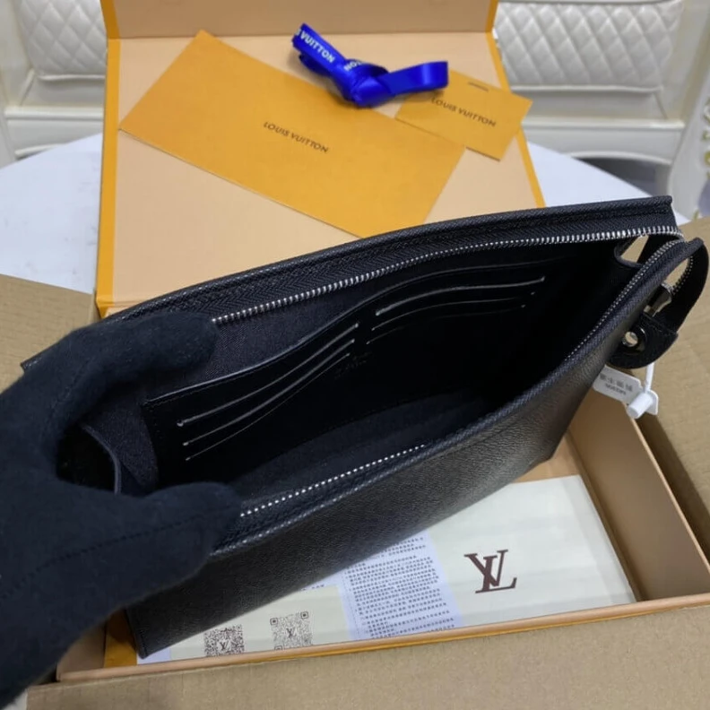 Replica bag Textile l Louis Vuitton Taiga leather Pochette Voyage MM Black