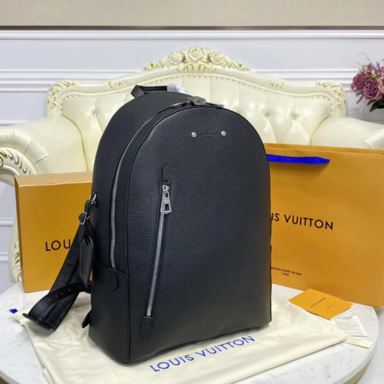 Mythick.ru Leather s Louis Vuitton Taurillon Leather Armand Backpack