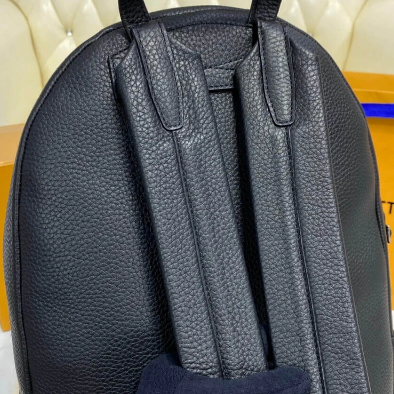 Mythick.ru Leather s Louis Vuitton Taurillon Leather Armand Backpack