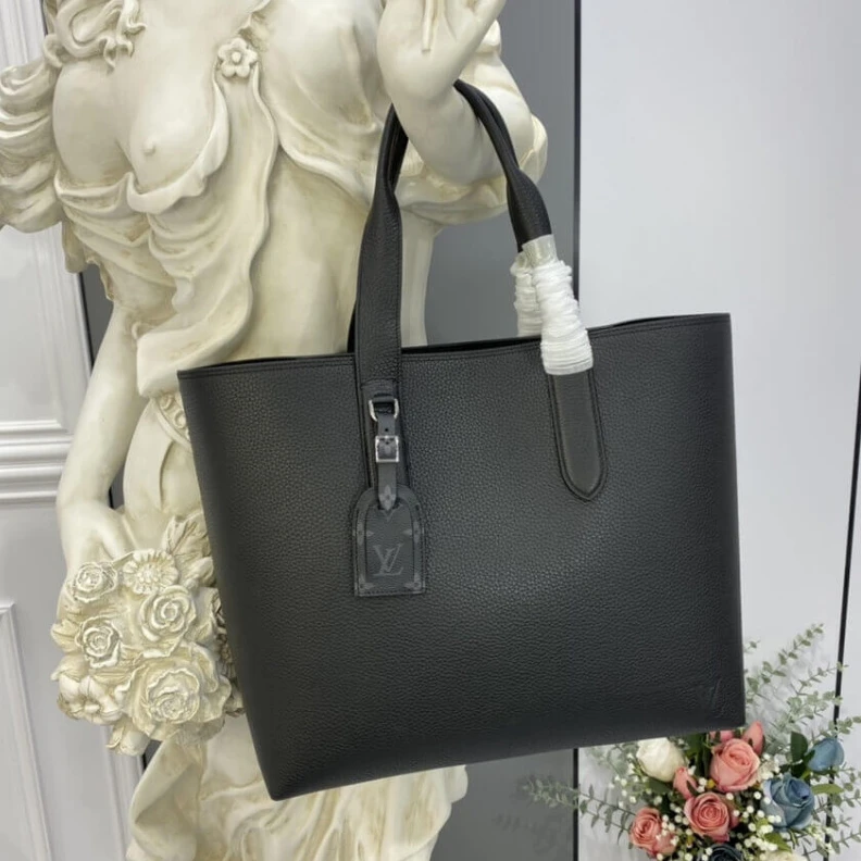 Mythick ru Taurillon Louis Vuitton Taurillon Leather Cabas Voyage