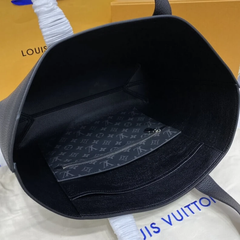 Mythick ru Taurillon Louis Vuitton Taurillon Leather Cabas Voyage