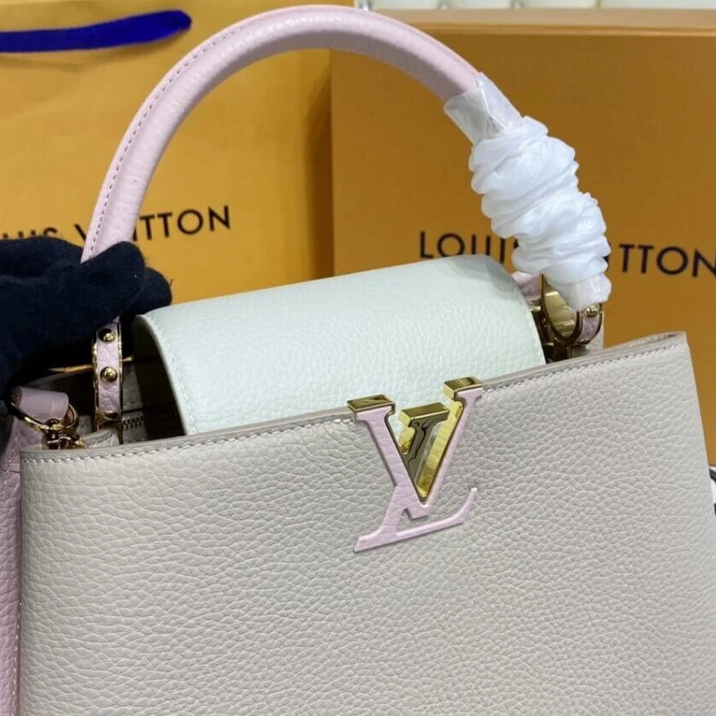 Mythick.ru Taurillon Louis Vuitton Taurillon Leather Capucines MM Galet