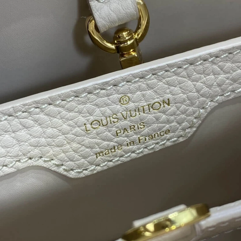 Mythick.ru Taurillon Louis Vuitton Taurillon Leather Capucines MM Galet
