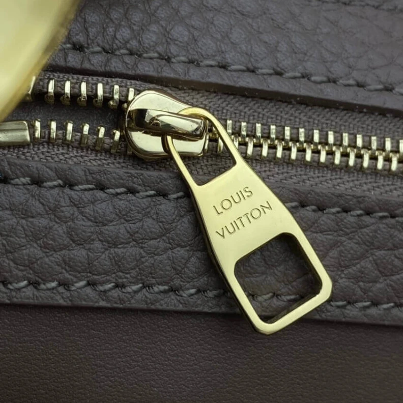 Replica bags Strap Dro Louis Vuitton Taurillon Leather and Python Capucines BB