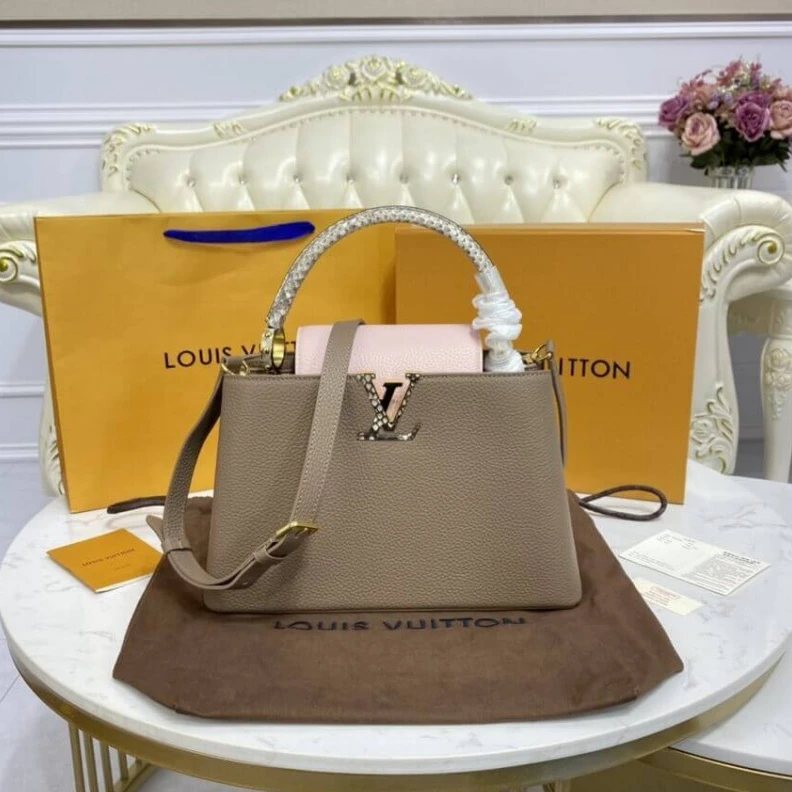 Replica bag Taurillon Louis Vuitton Taurillon Leather and Python Capucines MM