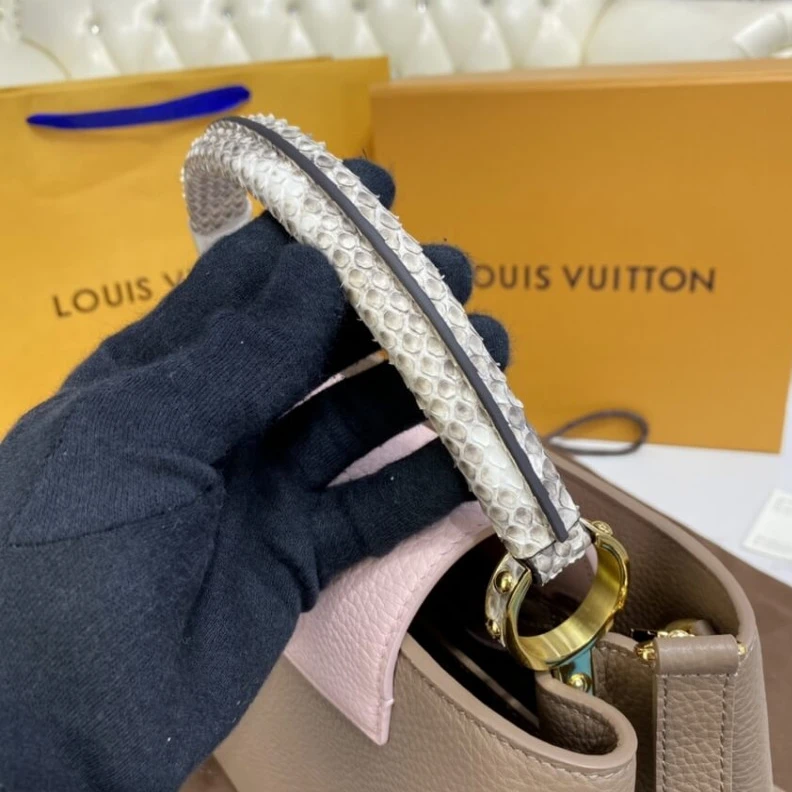 Replica bag Taurillon Louis Vuitton Taurillon Leather and Python Capucines MM