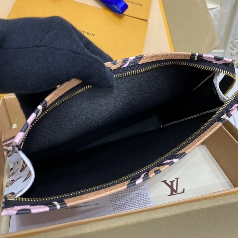 Mythick ru Washable Louis Vuitton Toiletry Pouch 26 Arizona