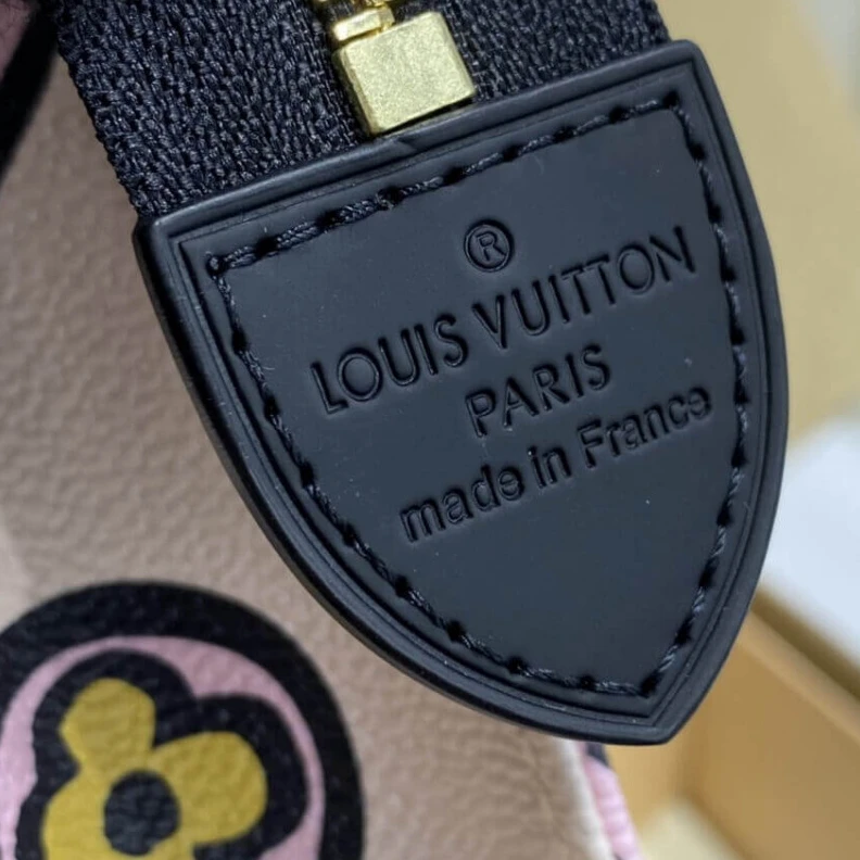 Mythick Monogram Louis Vuitton Toiletry Pouch 26 Black