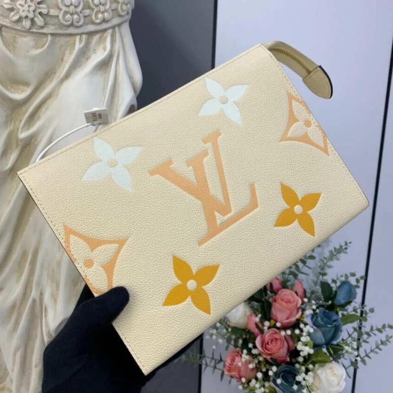 Mythick 25 x 20 x Louis Vuitton Toiletry Pouch 26 Cream Saffron