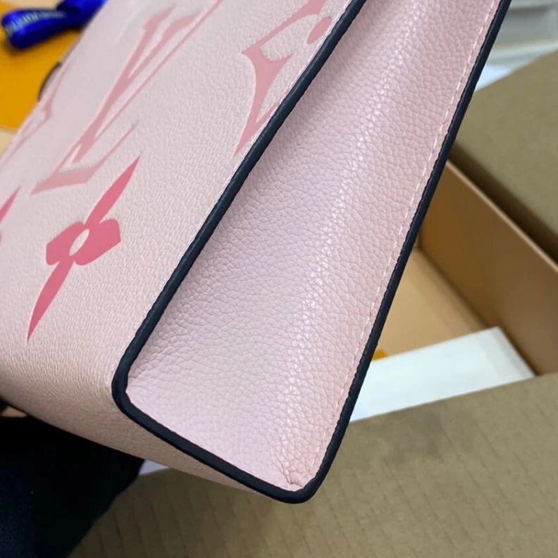 Mythick.ru Textile l Louis Vuitton Toiletry Pouch 26 Pink