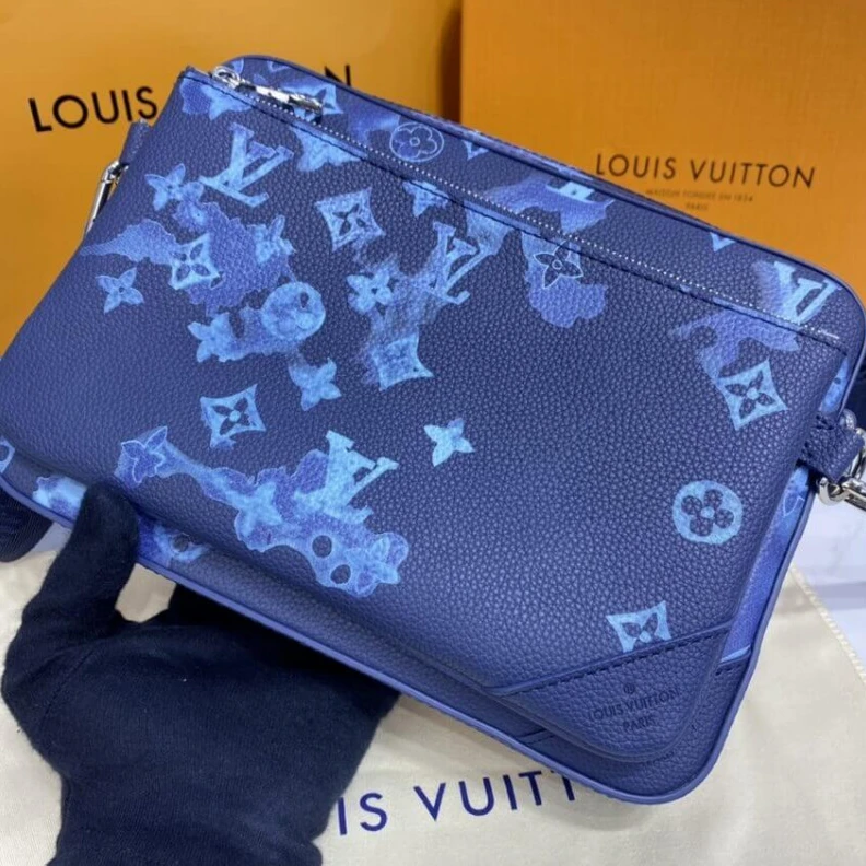 Mythick ru Textile l Louis Vuitton Trio Messenger Blue