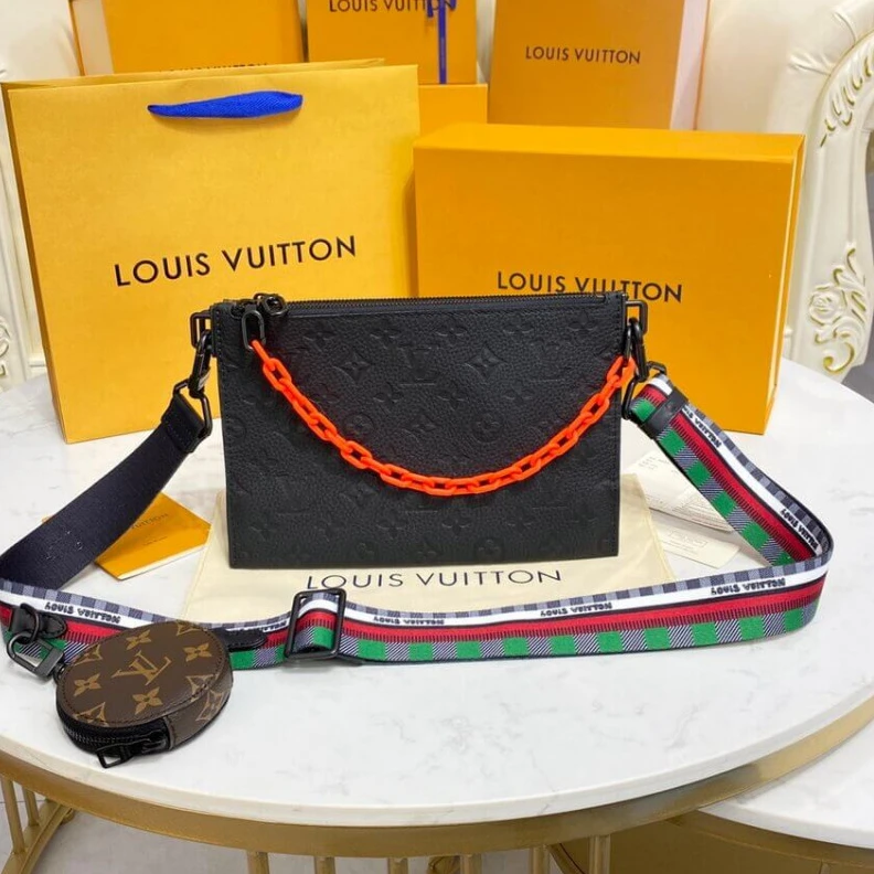 Mythick The modula Louis Vuitton Trio Pouch Black