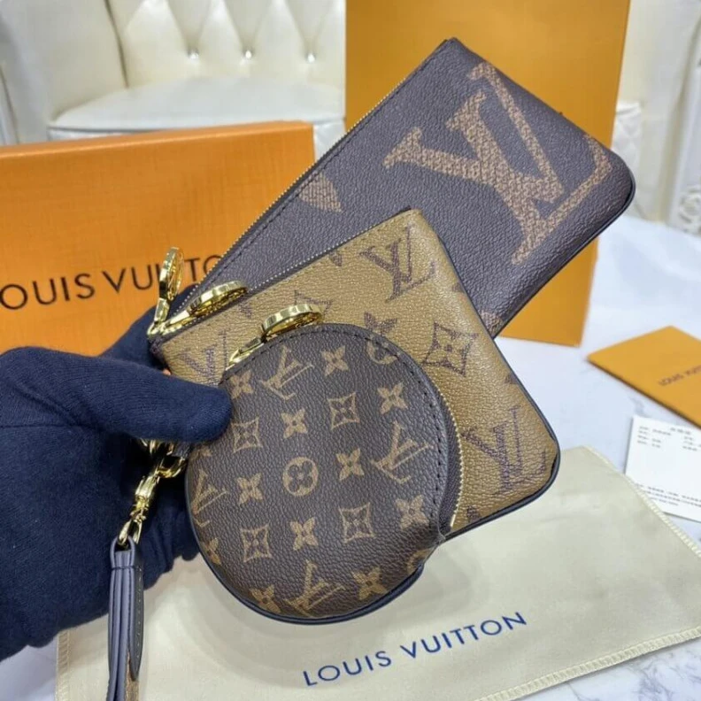 Lv belts replica Cowhidele Louis Vuitton Trio Pouch