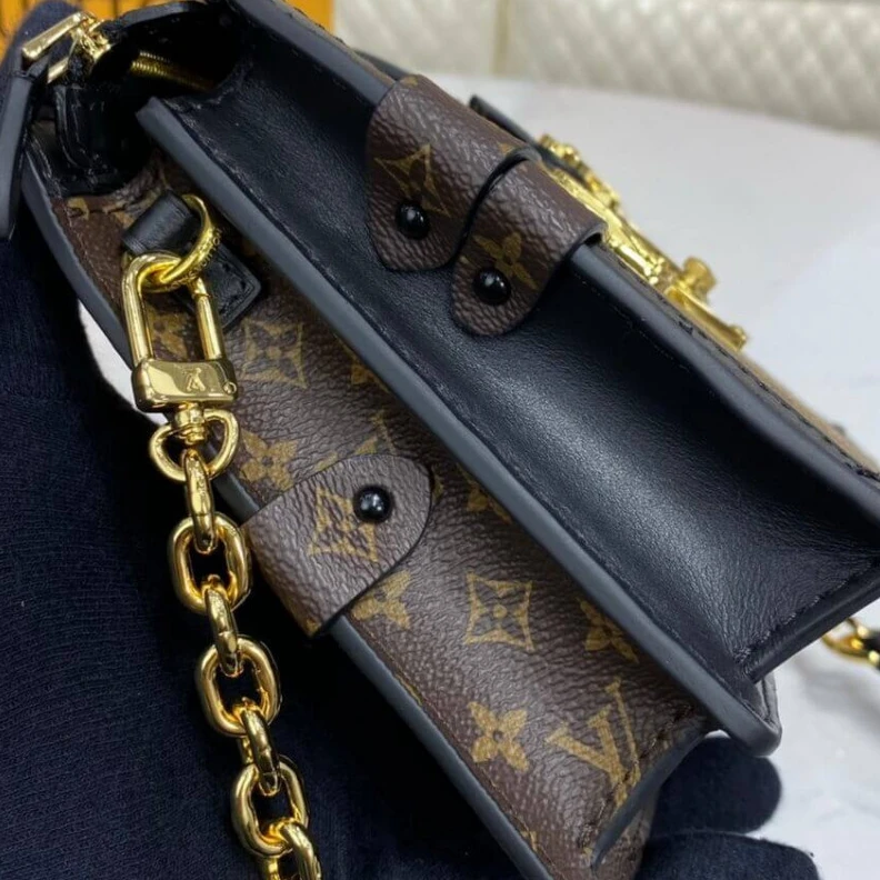Lv belts replica The softsi Louis Vuitton Trunk Clutch