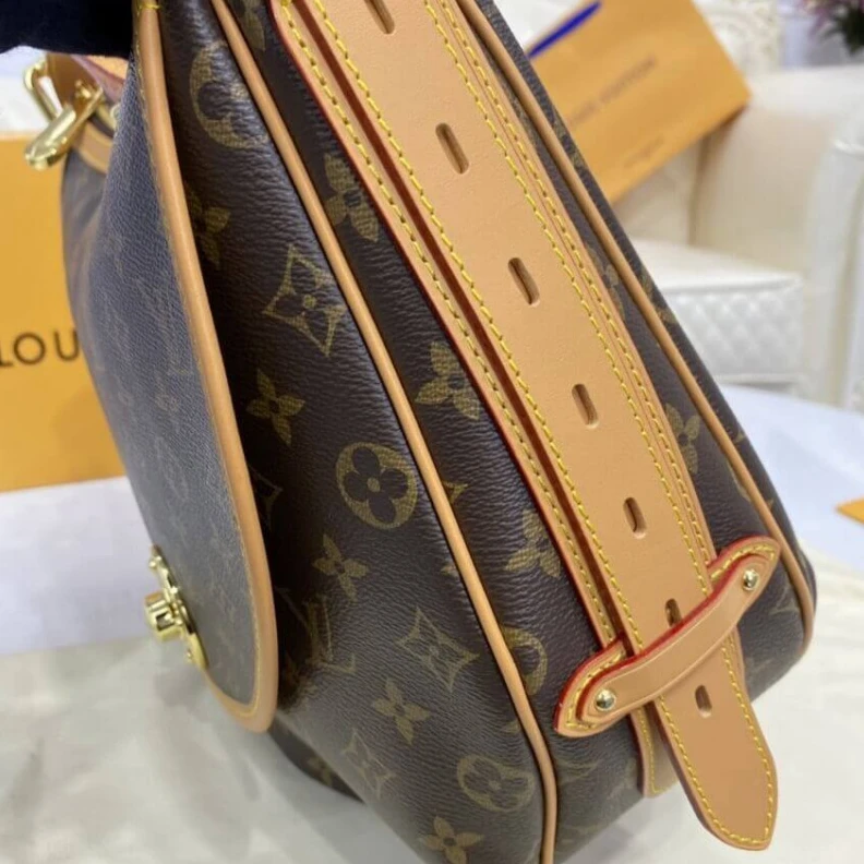 Mythick.ru LV Tulum GM Shoulder Bag