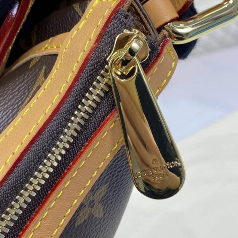 Mythick.ru LV Tulum GM Shoulder Bag