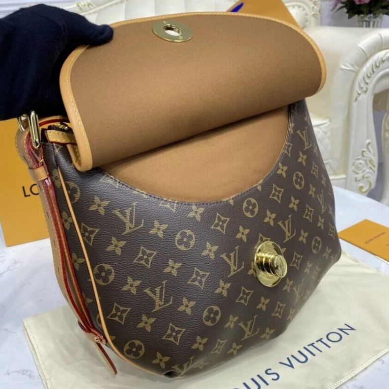 Mythick.ru LV Tulum GM Shoulder Bag