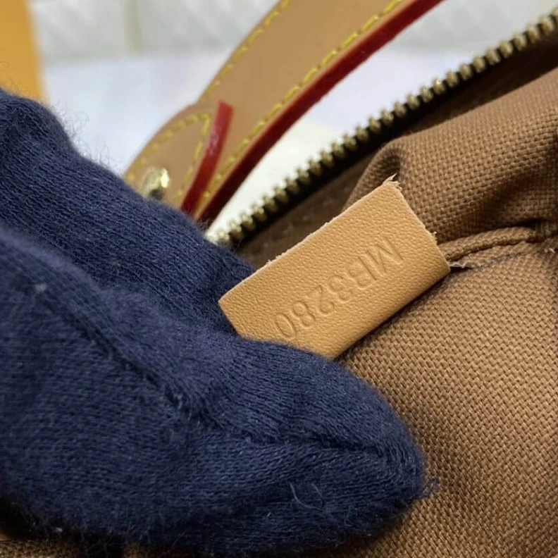 Mythick.ru LV Tulum GM Shoulder Bag