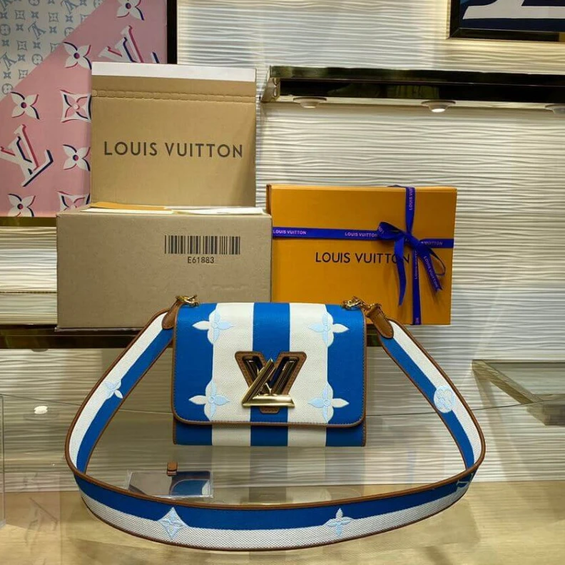 Mythick.ru 23 x 17 x Louis Vuitton Twist MM Blue