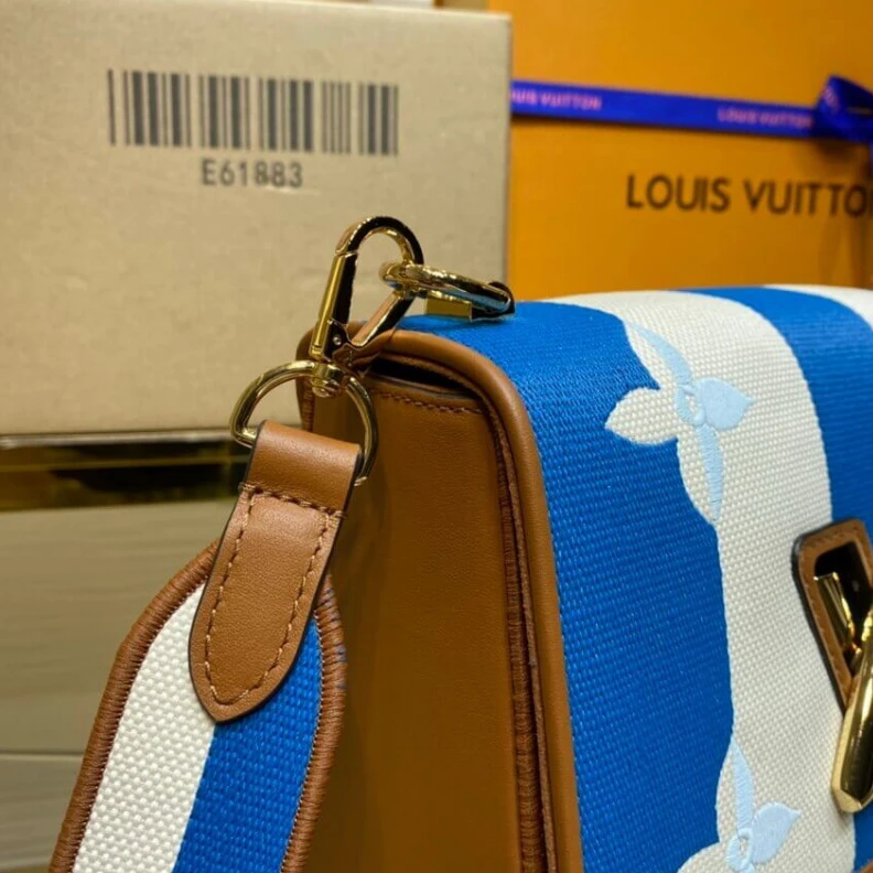 Mythick.ru 23 x 17 x Louis Vuitton Twist MM Blue