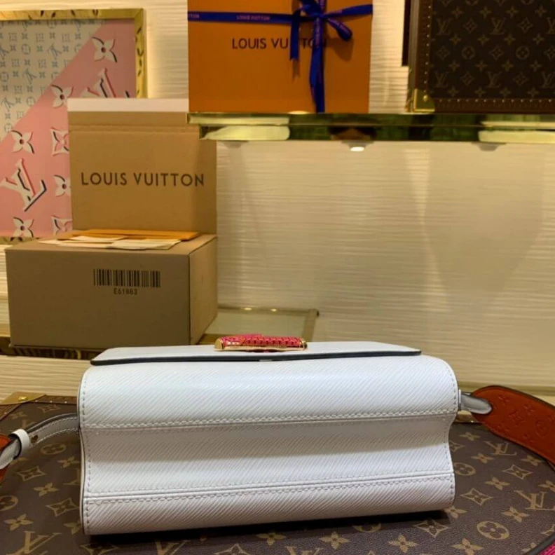 Mythick ru Microfibe Louis Vuitton Twist MM White