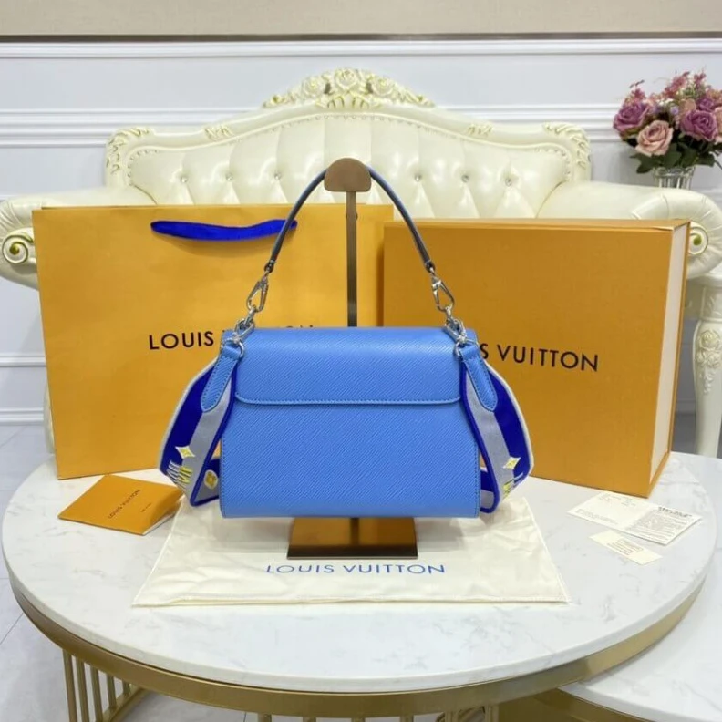 Mythick.ru The iconic Louis Vuitton Twist MM