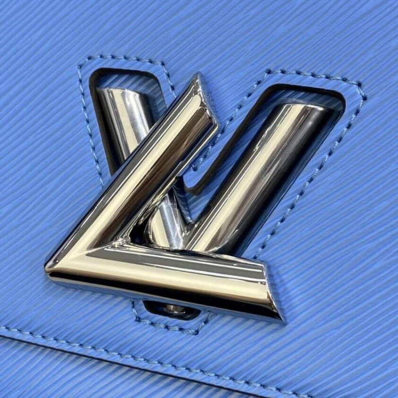 Mythick.ru The iconic Louis Vuitton Twist MM