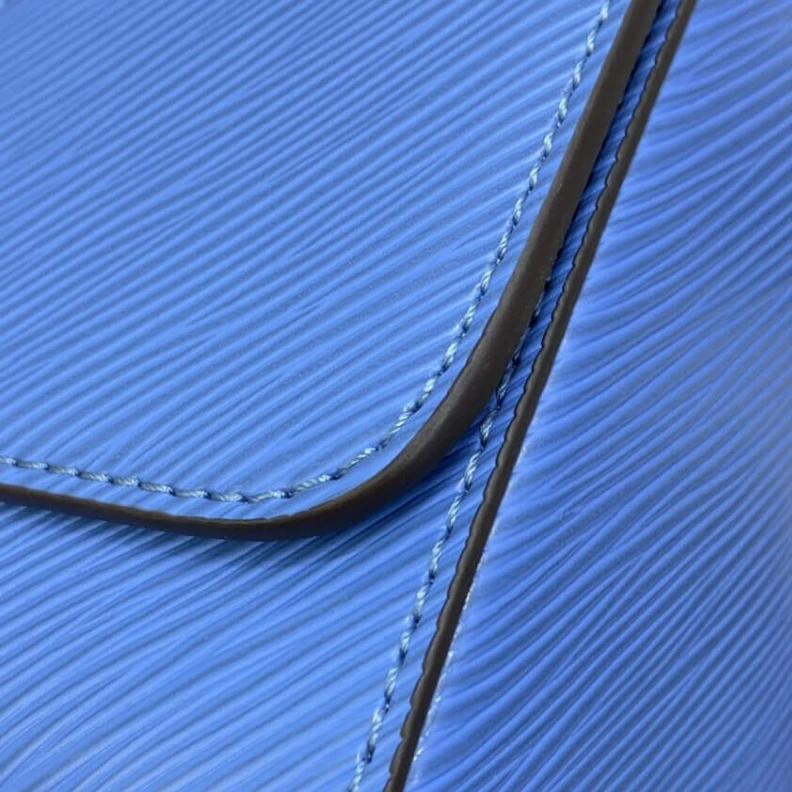 Mythick.ru The iconic Louis Vuitton Twist MM