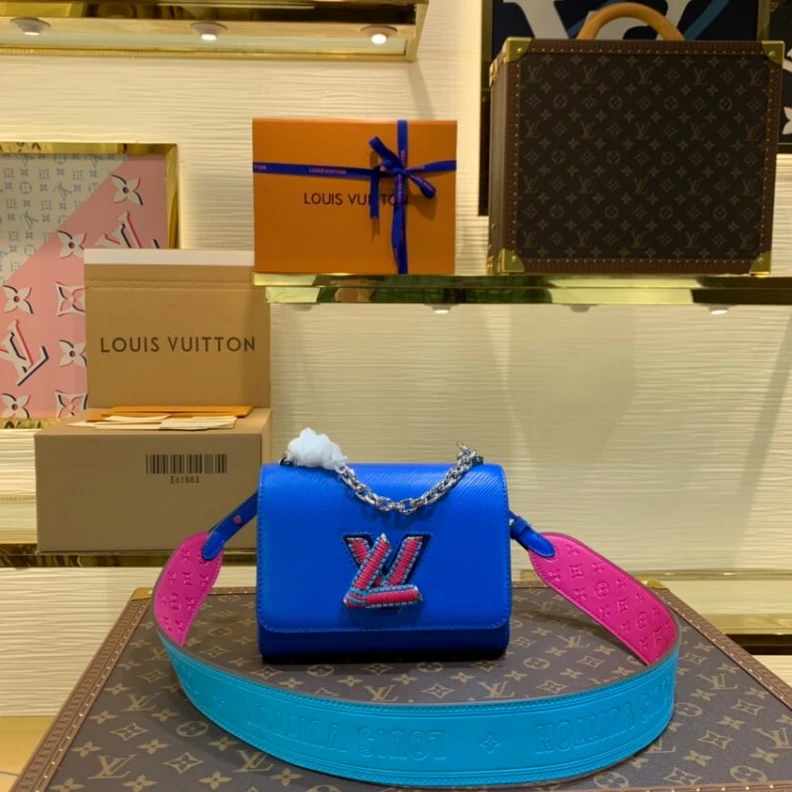 Lv belts replica The Twist Louis Vuitton Twist PM Blue