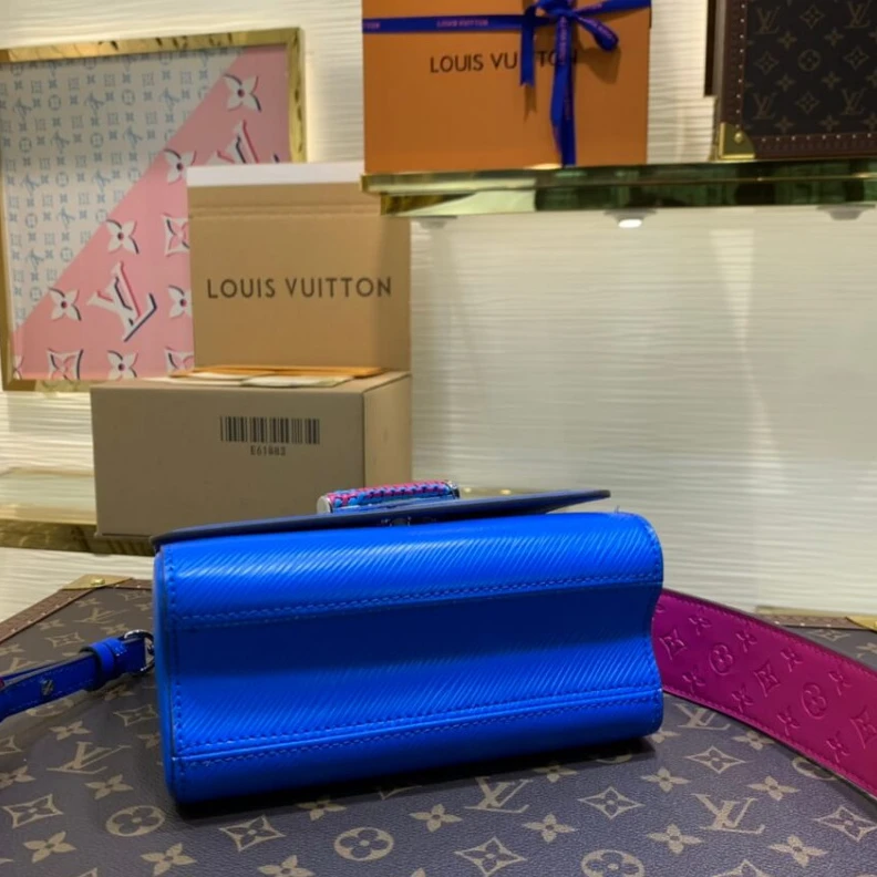 Lv belts replica The Twist Louis Vuitton Twist PM Blue