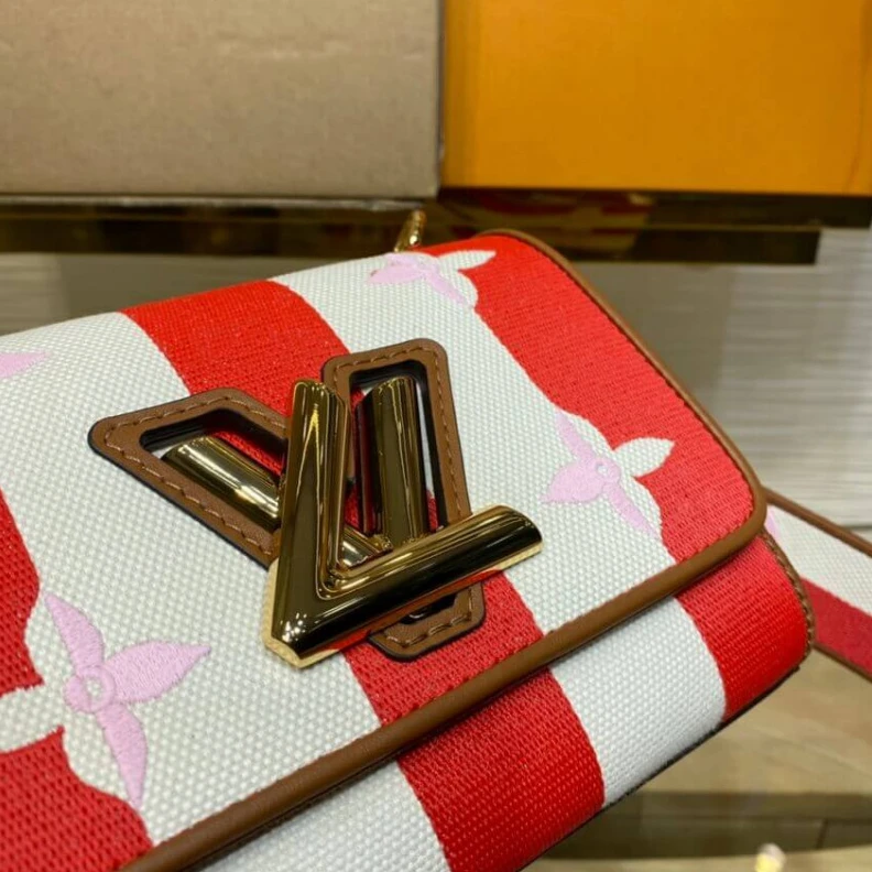 Replica bags Strap:Rem Louis Vuitton Twist PM Red