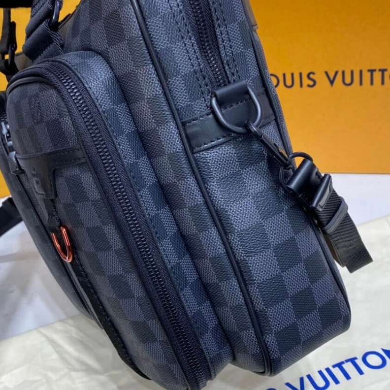 Replica bag Louis Vuitton Utility Business Bag