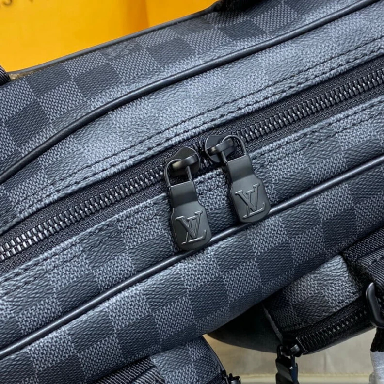 Replica bag Louis Vuitton Utility Business Bag