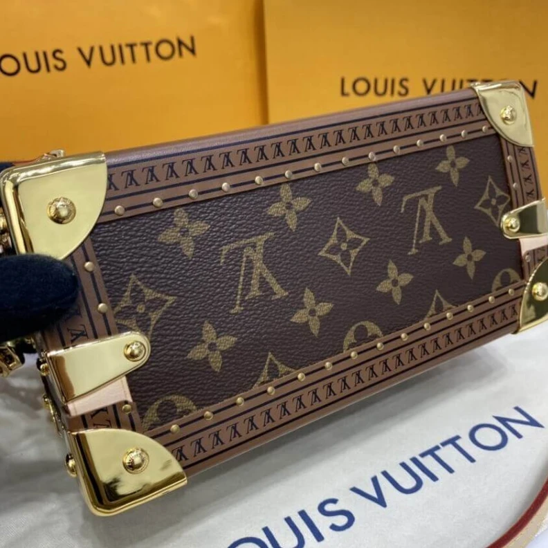 Mythick Metallic Louis Vuitton Valisette Tresor