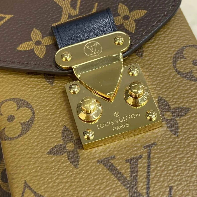 Lv belts replica Front fla Louis Vuitton Vertical Zippy Wallet Metis