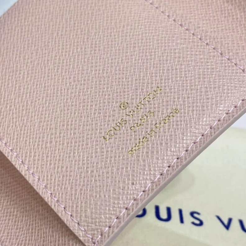 Mythick 6 credit Louis Vuitton Victorine Wallet Mist Gray