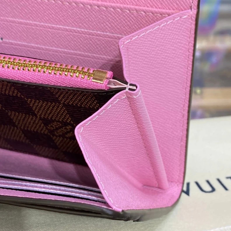 Replica bags Zipped co Louis Vuitton Vivienne Holidays Damier Ebene Sarah Wallet Pink