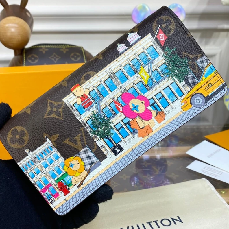 Replica bags Grained c Louis Vuitton Vivienne Holidays Monogram Sarah Wallet Yellow