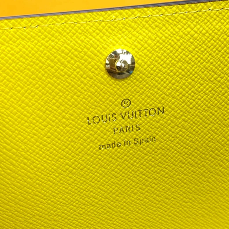 Replica bags Grained c Louis Vuitton Vivienne Holidays Monogram Sarah Wallet Yellow