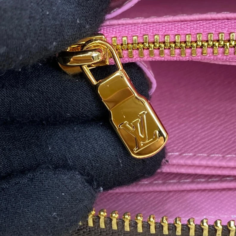 Mythick For the 20 Louis Vuitton Vivienne Holidays Monogram Zippy Wallet Pink